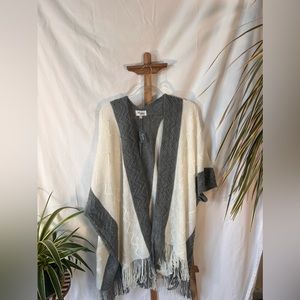 Women’s shawl OS Arianna by Howard’s Brand